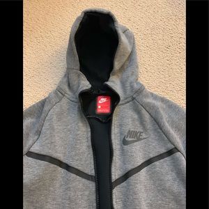 Nike hoodie kids size L